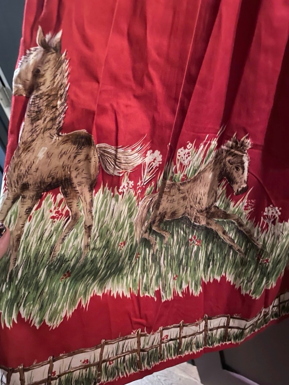 Vintage-Inspired Red Fit & Flare Dress with Scenic Border Print - Picture 5 of 5